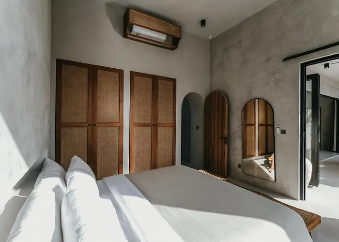 Chateau Retreat Bali *